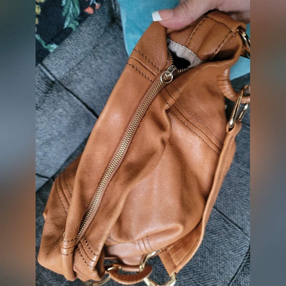 Michael Kors oversized leather hobo - Picture 11 of 15